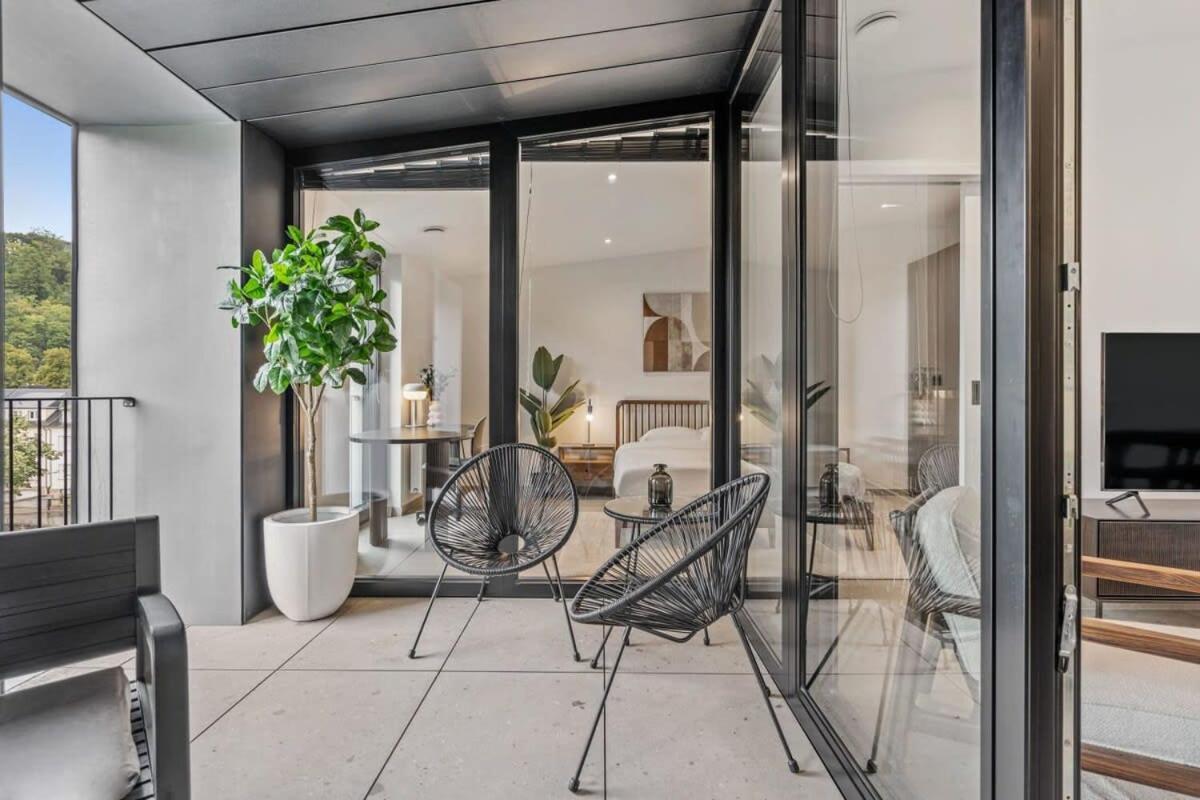 Luxurious 2Br Apt With Balcony In Luxembourg Apartment Екстериор снимка